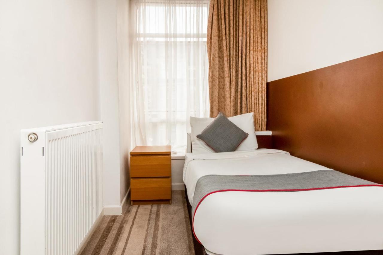 Oyo Flagship Cardiff Central Hotel Екстериор снимка