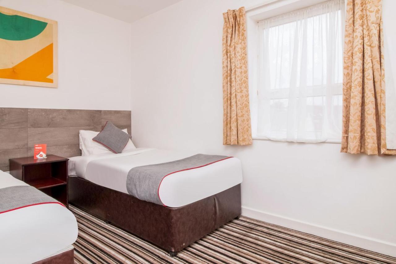 Oyo Flagship Cardiff Central Hotel Екстериор снимка