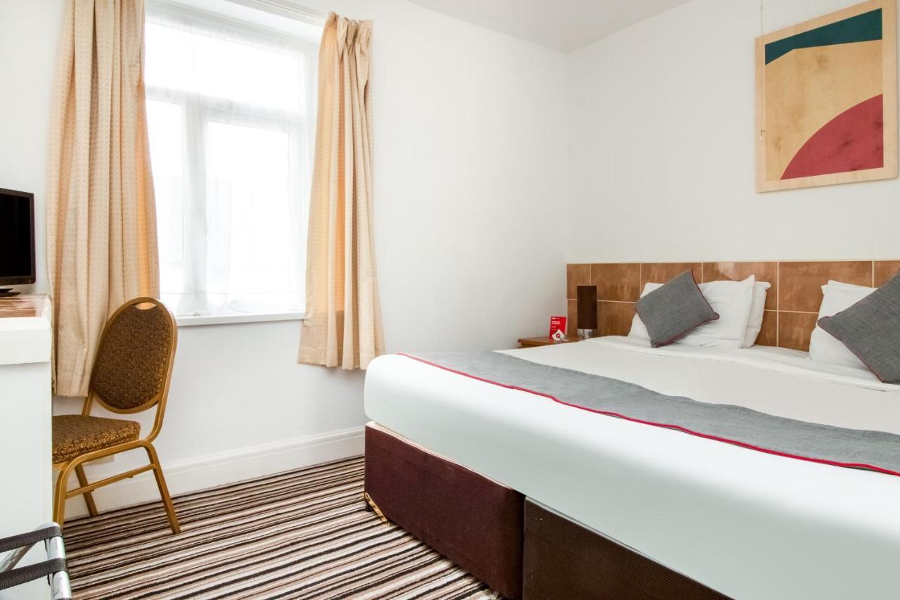 Oyo Flagship Cardiff Central Hotel Екстериор снимка